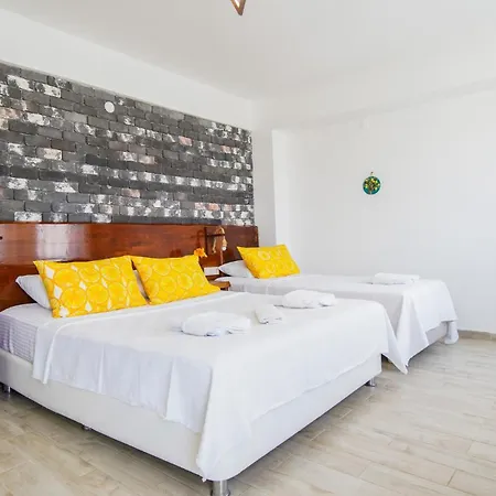 Limonata Ex Vina Garden 호텔 보즈자아다